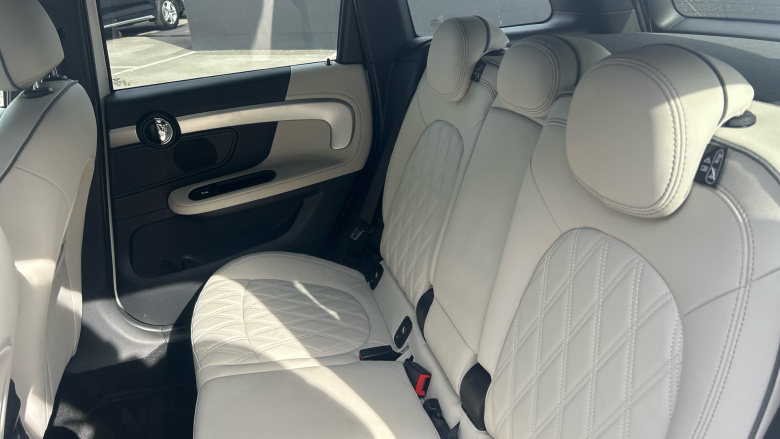 MINI Countryman 2.0 John Cooper Works Premium Plus ALL4 5dr Auto Petrol Hatchback